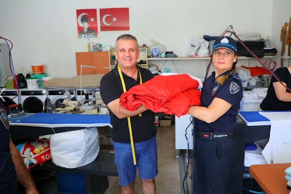 Bodrum’dan terzi Akay’a teşekkür