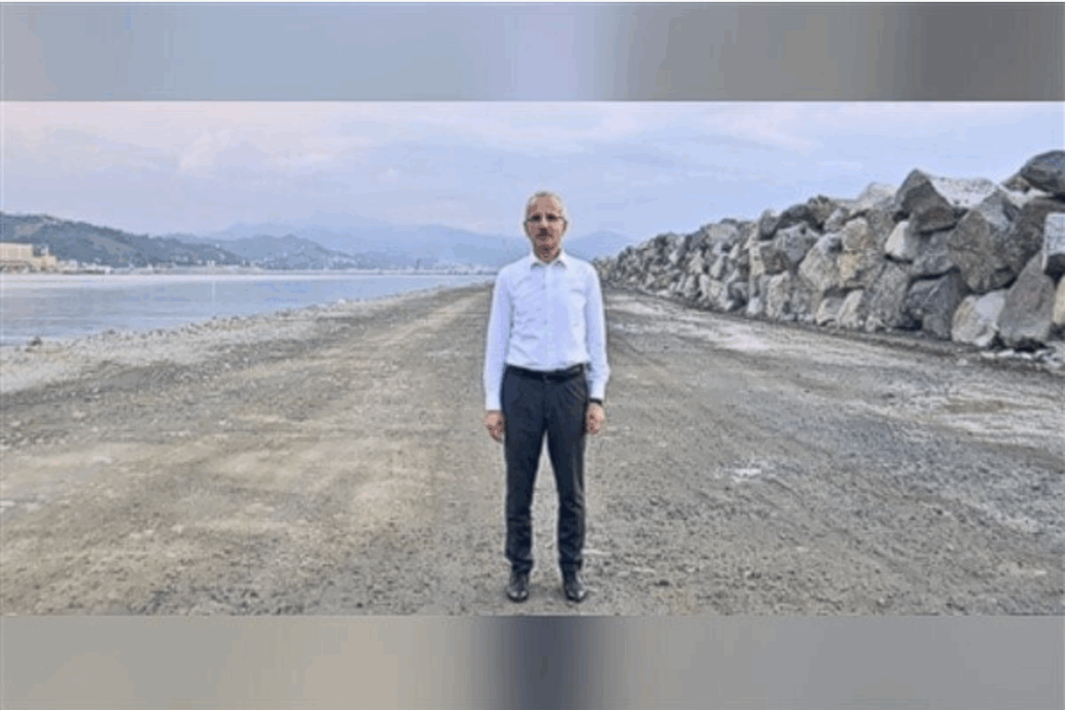 Uraloğlu: Karadeniz’de başarılı bir yakıt tahliyesi yaptık