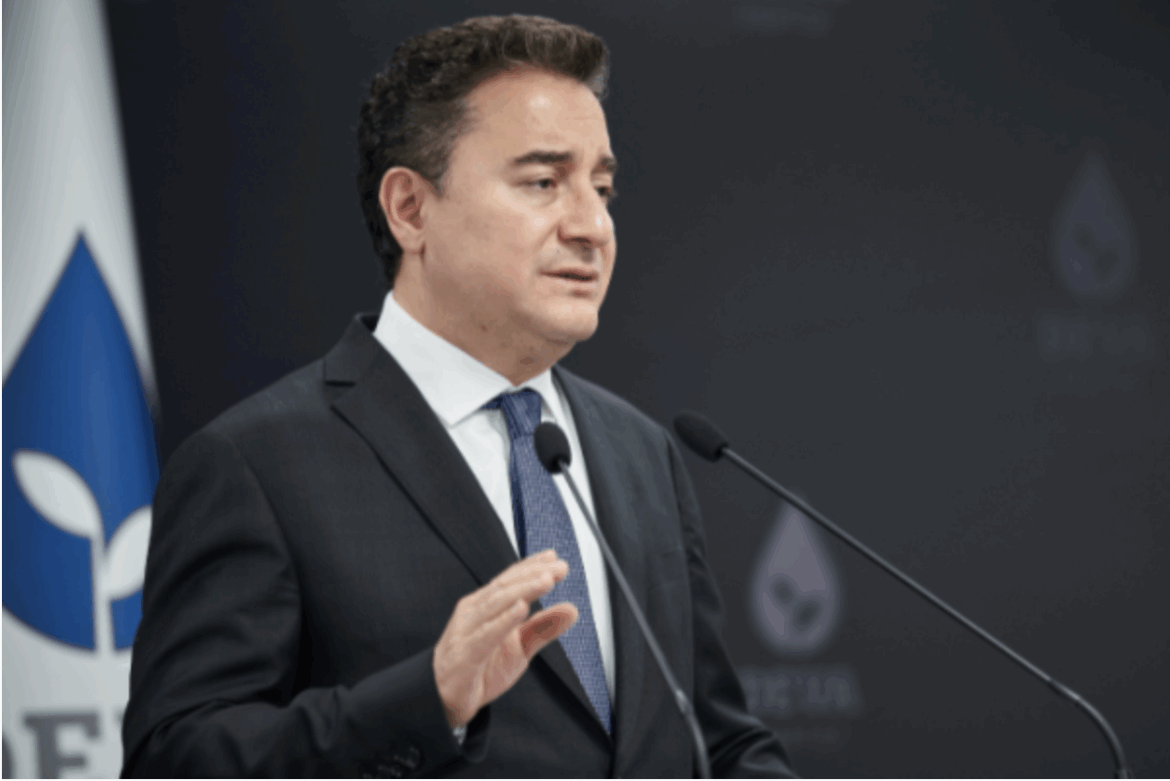 Babacan: Gençlerde büyük bir umutsuzluk görüyorum