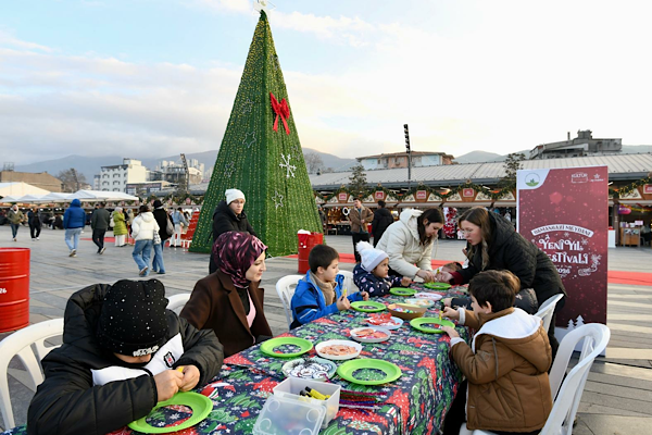 Osmangazi Meydanı’nda yeni yıl coşkusu