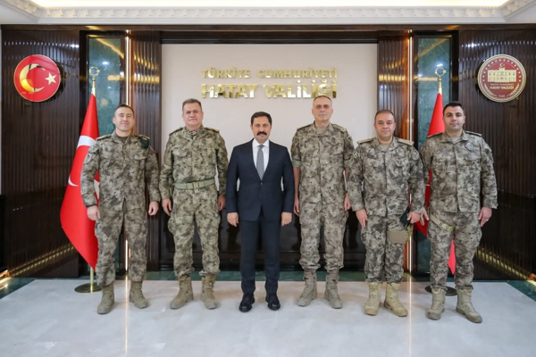 Hatay Valisi Masatlı, Özel Harekat Daire Başkanı Hayal’i ağırladı Hatay Valisi Masatlı, Özel Harekat Daire Başkanı Hayal’i ağırladı