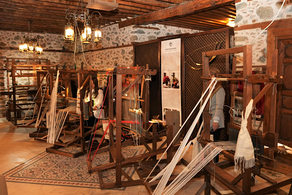 Alanya Dokuma Atölyesi Hasanağalar Konağı’nda faaliyete başladı Alanya Dokuma Atölyesi Hasanağalar Konağı’nda faaliyete başladı