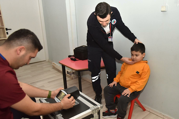 Kepez’de okullarda göz sağlığı taraması yapıldı Kepez’de okullarda göz sağlığı taraması yapıldı