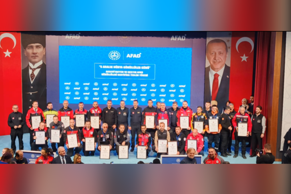 BAYRAK ekibi, AFAD tarafından akredite edildi