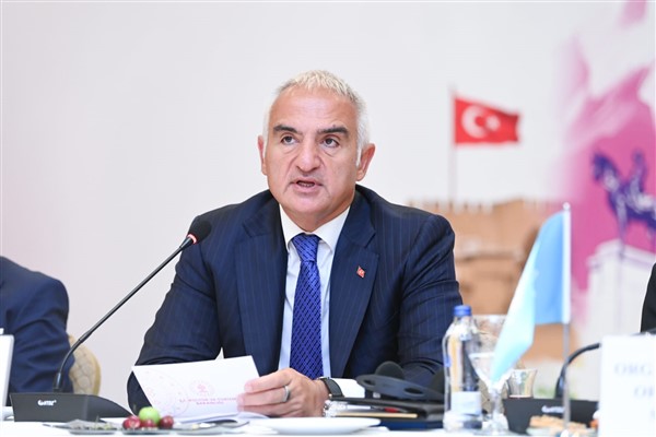 Ersoy: Turizmi güçlendiren adımlarla Türkiye Yüzyılı’nı birlikte inşa ediyoruz