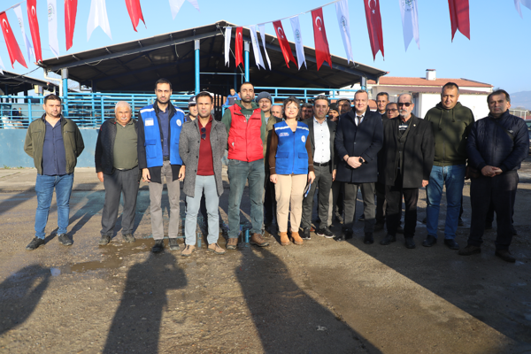 Başkan Aras: Çiftçimizin ve yetiştiricimizin her zaman yanındayız Başkan Aras: Çiftçimizin ve yetiştiricimizin her zaman yanındayız