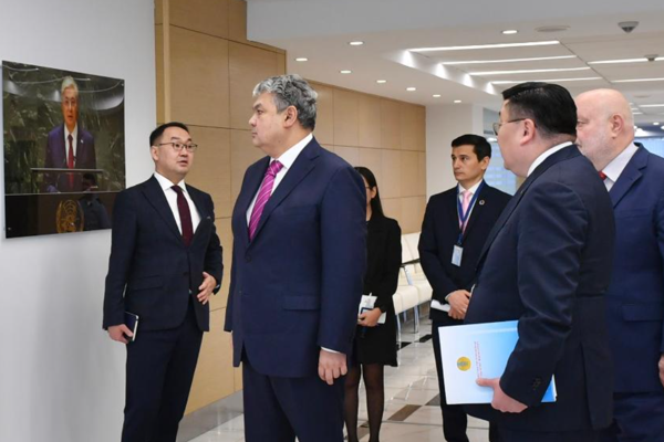 Kosherbayev, Almatı’daki BM Bölgesel Merkezi’ni gezdi Kosherbayev, Almatı’daki BM Bölgesel Merkezi’ni gezdi