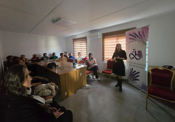 Çorlu’da anne ve çocuklara yönelik ücretsiz koruyucu sağlık semineri düzenlendi Çorlu’da anne ve çocuklara yönelik ücretsiz koruyucu sağlık semineri düzenlendi