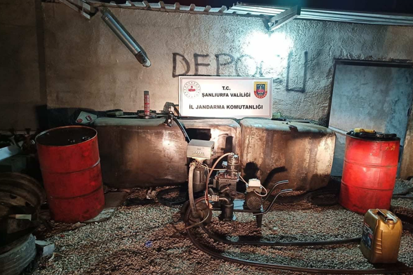 Şanlıurfa’da bin 270 litre kaçak akaryakıt ele geçirildi Şanlıurfa’da bin 270 litre kaçak akaryakıt ele geçirildi
