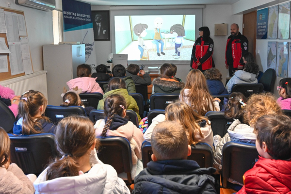 Beşiktaş Belediyesi, çocuklara afet bilinci eğitimi verdi Beşiktaş Belediyesi, çocuklara afet bilinci eğitimi verdi