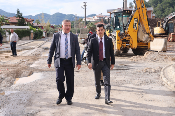 Başkan Ünlü, 2026’nın projelerin hayata geçirileceği bir yıl olacağını bildirdi Başkan Ünlü, 2026’nın projelerin hayata geçirileceği bir yıl olacağını bildirdi
