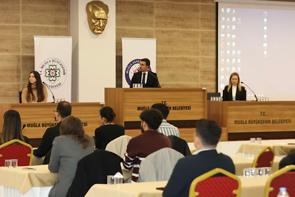 Muğla Gençlik Meclisi ilk resmi toplantısını gerçekleştirdi Muğla Gençlik Meclisi ilk resmi toplantısını gerçekleştirdi