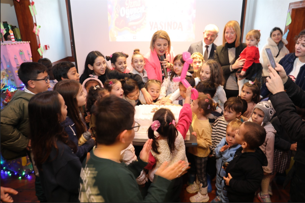 İzmit Oyuncak Müzesi 1’inci yaşını etkinliklerle kutladı İzmit Oyuncak Müzesi 1’inci yaşını etkinliklerle kutladı