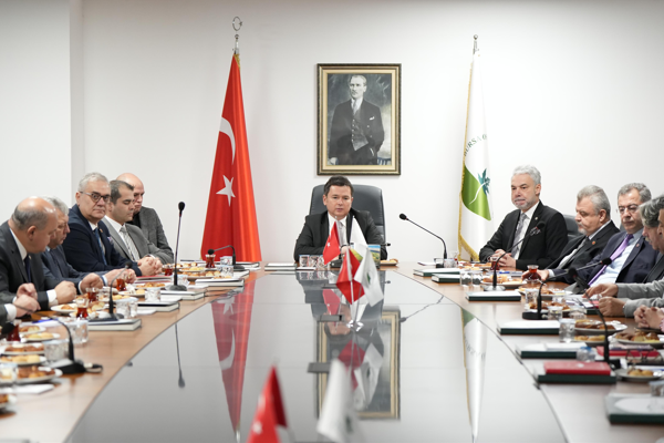 Osmangazi Belediyesi’nde yıl sonu değerlendirme toplantısı Osmangazi Belediyesi’nde yıl sonu değerlendirme toplantısı