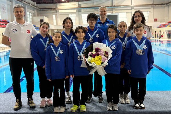 Eskişehirli sporculardan Artistik Yüzme Türkiye Şampiyonası’nda madalya