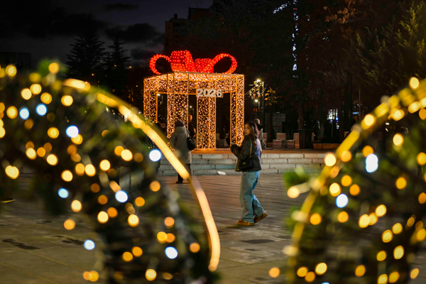 Kızılay Meydanı’nda yeni yıl coşkusu Kızılay Meydanı’nda yeni yıl coşkusu
