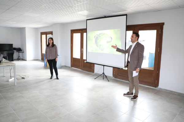 Menderes Belediyesi’nden sıfır atık eğitimi