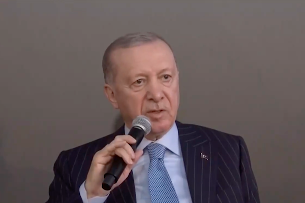 Erdoğan: 21. yüzyılı Türkiye’nin asrına çevirecek olan sizlersiniz Erdoğan: 21. yüzyılı Türkiye’nin asrına çevirecek olan sizlersiniz