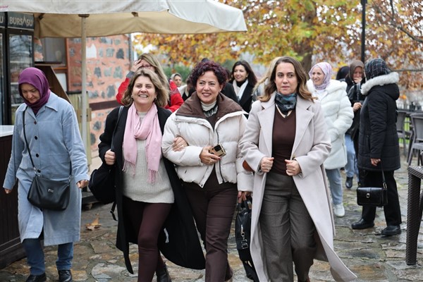 Osmangazili kadınlar kültür turlarıyla moral buluyor