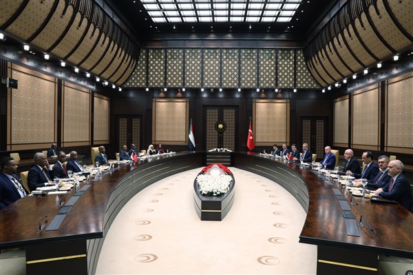 Cumhurbaşkanı Erdoğan, Sudan Egemenlik Konseyi Başkanı El Burhan ile görüştü