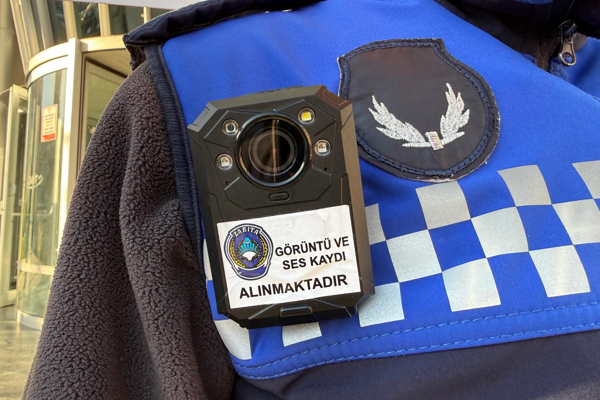 Hürriyet: Zabıtalarımızda yaka kamerası uygulaması başlattık