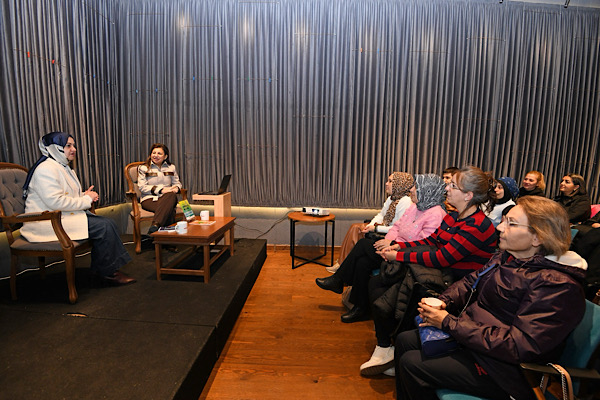 Osmangazi’de Girişimci Kafası söyleşisi düzenlendi Osmangazi’de Girişimci Kafası söyleşisi düzenlendi