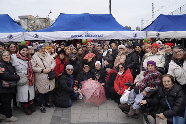 Kartal’da Yılbaşı Özel Kadın Emeği Pazarı kuruldu