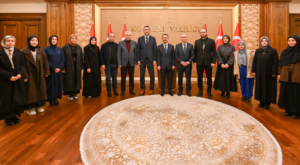 Kocaeli Endülüs Düşünce Topluluğu, Vali Aktaş’ı ziyaret etti