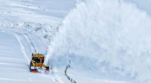 Van Büyükşehir Belediyesi’nden kırsalda karla mücadelesi