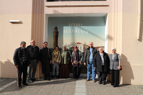 Menderes’te görme engelli bireyler için müze ziyareti düzenlendi Menderes’te görme engelli bireyler için müze ziyareti düzenlendi