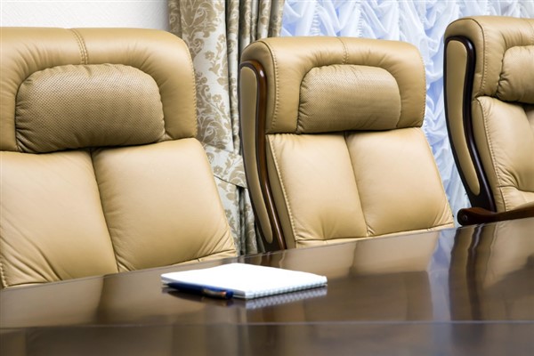 Tekin, AK Parti İl Başkanlığını ziyaret ederek teşkilat mensuplarıyla bir araya geldi