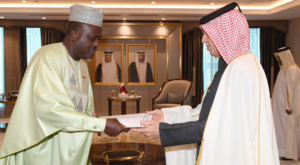 Katar, Gambiya ve Endonezya büyükelçilerinin güven mektuplarını kabul etti Katar, Gambiya ve Endonezya büyükelçilerinin güven mektuplarını kabul etti