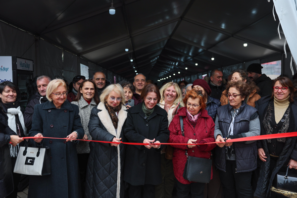‘Maltepe Belediyesi Kadın El Emeği Pazarı’ açıldı