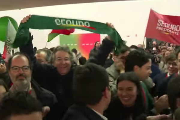 Portekiz devlet başkanlığı seçimlerinin ilk turunda sol merkez parti kazandı