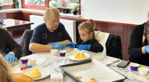 Bakırköy’de aileler “3 Kuşak Bir Arada” etkinliğinde buluştu Bakırköy’de aileler “3 Kuşak Bir Arada” etkinliğinde buluştu