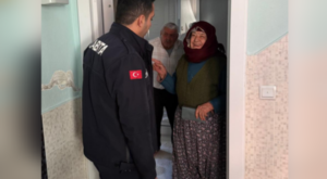 Kepez’de pazar yerinde kaybedilen cüzdan sahibine teslim edildi