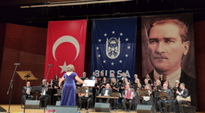 Bursa’da “Bir Kitap Biletin Olsun” Türk Sanat Müziği Konseri düzenlendi