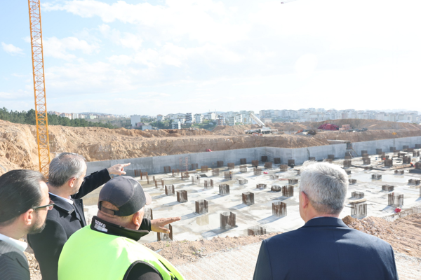 Başkan Çiftçi: Çayırova Devlet Hastanesi inşaatı hızla devam ediyor