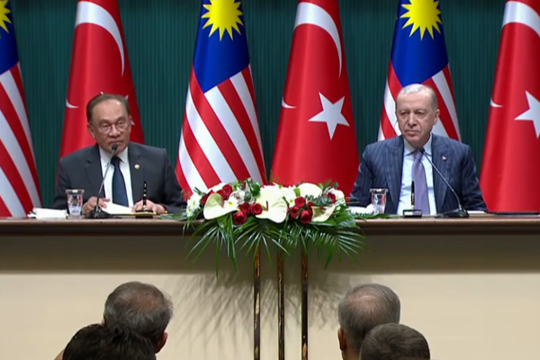 Erdoğan: Malezya’nın ülkemizdeki yatırımlarını artırmasını arzu ediyoruz