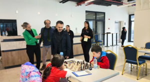 Vali Aktaş, Kocaeli Sanayi Odası Satranç Turnuvası finallerini izledi