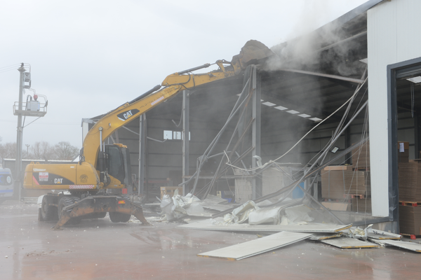 Nilüfer’de üç kaçak yapı yıkıldı Nilüfer’de üç kaçak yapı yıkıldı