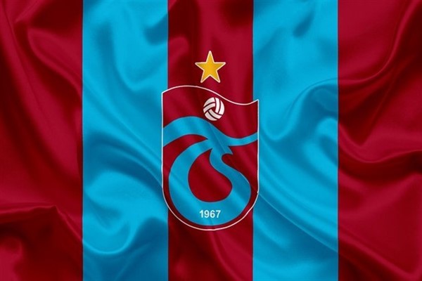 Umut Nayir Trabzonspor’da Umut Nayir Trabzonspor’da