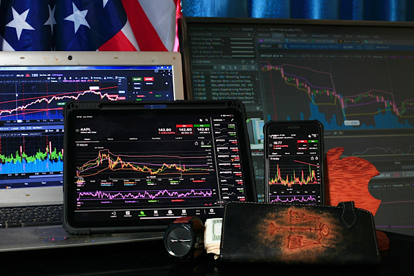 ABD hisse senetleri haftayı düşüş, Ocak ayını yükselişle kapattı