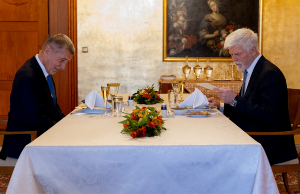 Pavel, Başbakan Babis ile görüştü Pavel, Başbakan Babis ile görüştü