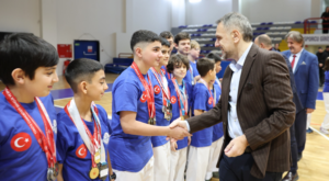 Başkan Vekili Akın’dan sporculara tam destek