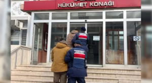 FETÖ’ye yönelik operasyonlarda 77 şüpheli yakalandı