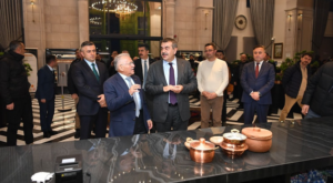 Bakan Tekin ve Başkan Büyükkılıç, Mutfak Sanatları Merkezi’ni ziyaret etti