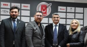 Ekmen: Yerel basın toplumun nefes borusudur