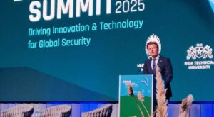 Brekelmans: Grönland’daki ortak keşif çalışmalarına katkıda bulunacağız