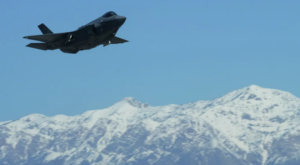 ABD Hava Kuvvetlerine ait bir savaş uçağı Japonya kıyılarında kayboldu